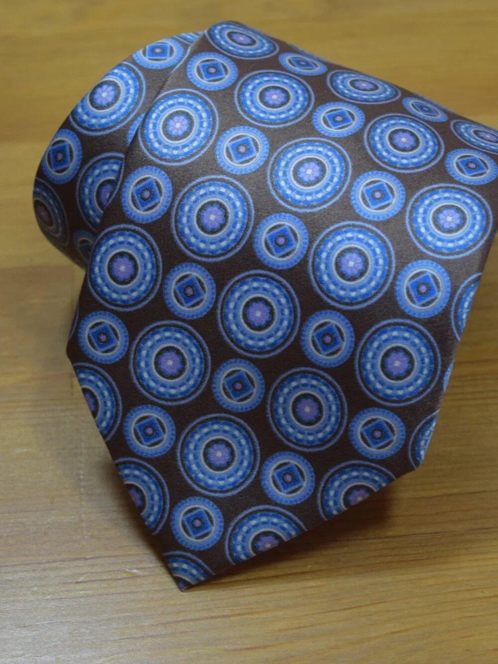 $840 BRIONI Brown Aqua Blue Geometric Medallion Handmade Italy Silk Neck Tie XL